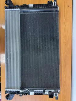 Радіатор охолодження двигуна, ідеал з авто без пробігу VAG 8W0121251K